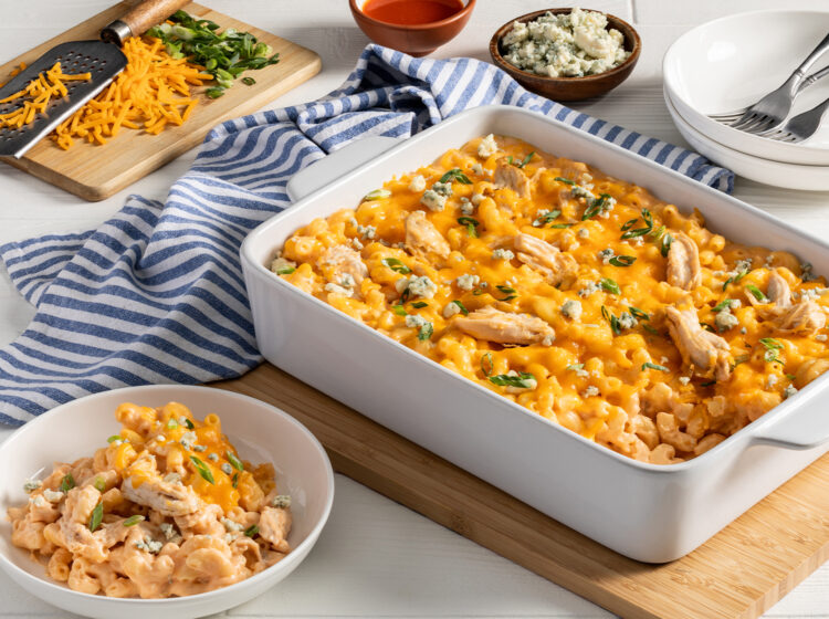 Pulled Buffalo Chicken Mac-and-Cheese