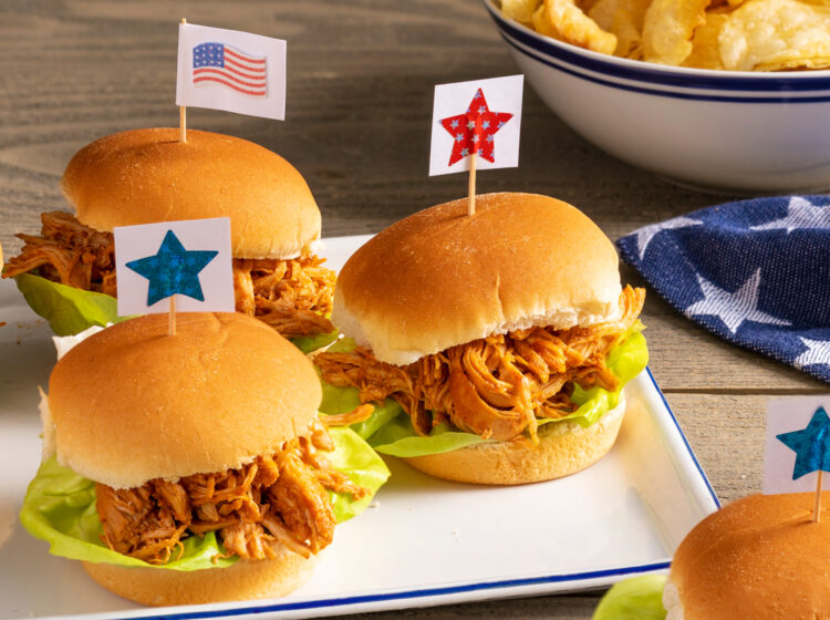 Barbecue Pulled Chicken Sliders